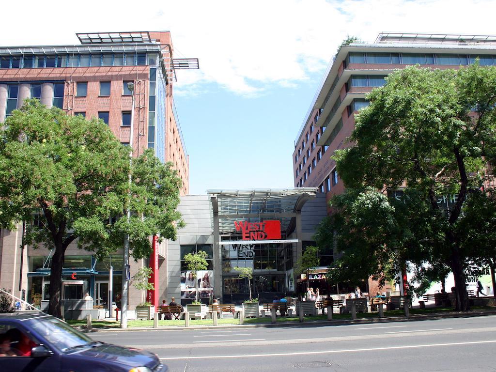 Arriva Apartment, Optional Indoor Parking Budapest Exterior photo