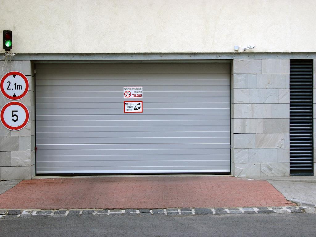 Arriva Apartment, Optional Indoor Parking Budapest Exterior photo