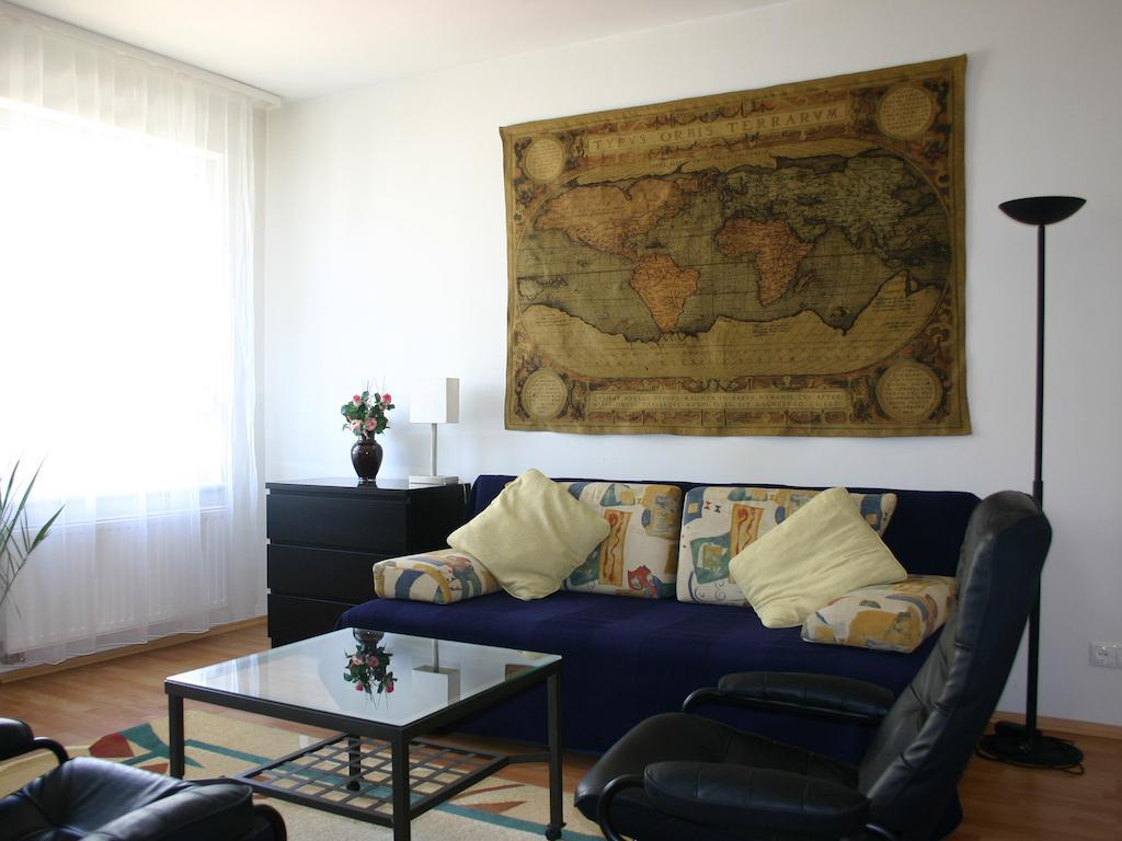Arriva Apartment, Optional Indoor Parking Budapest Room photo